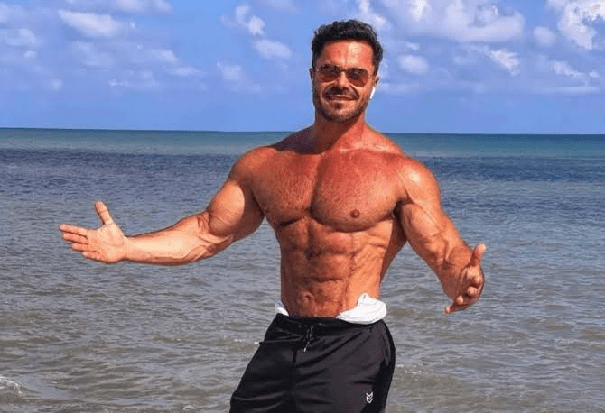 Qual a altura de Renato Cariani? Descubra a medida exata do ator brasileiro Qual a altura de Renato Cariani? Descubra a medida exata do ator brasileiro