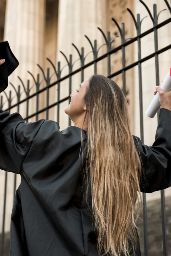 Como funciona a graduação de Direito e quais são as principais áreas de atuação 