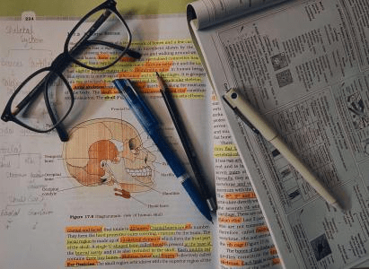 Como evitar o consumo passivo de conteúdo na preparação para residência médica?