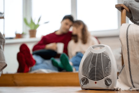 Ar-condicionado quente/frio ou aquecedor portátil: qual a opção mais eficiente?